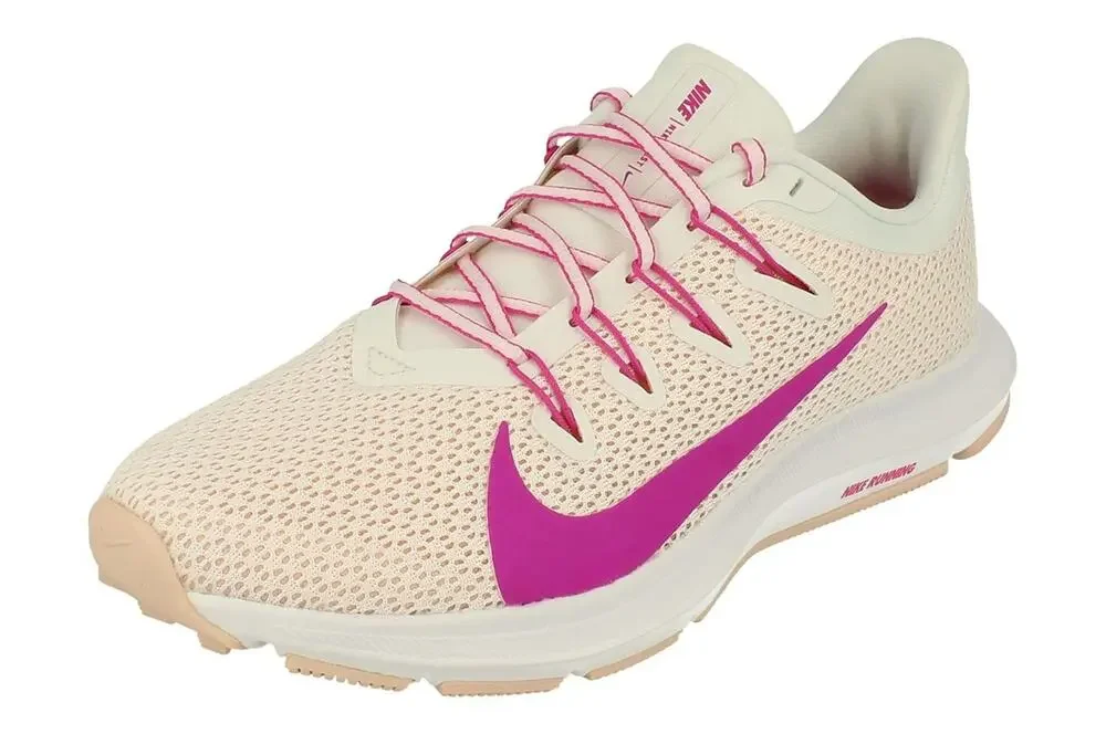 WOMEN'S NIKE QUEST 2